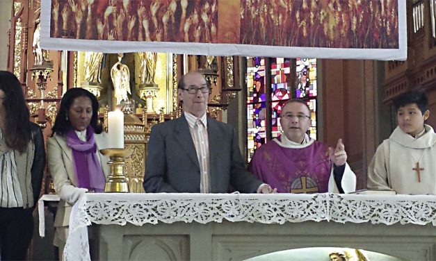 Juan Manuel Santiago Pablos, Santi, 50 años cerca del altar